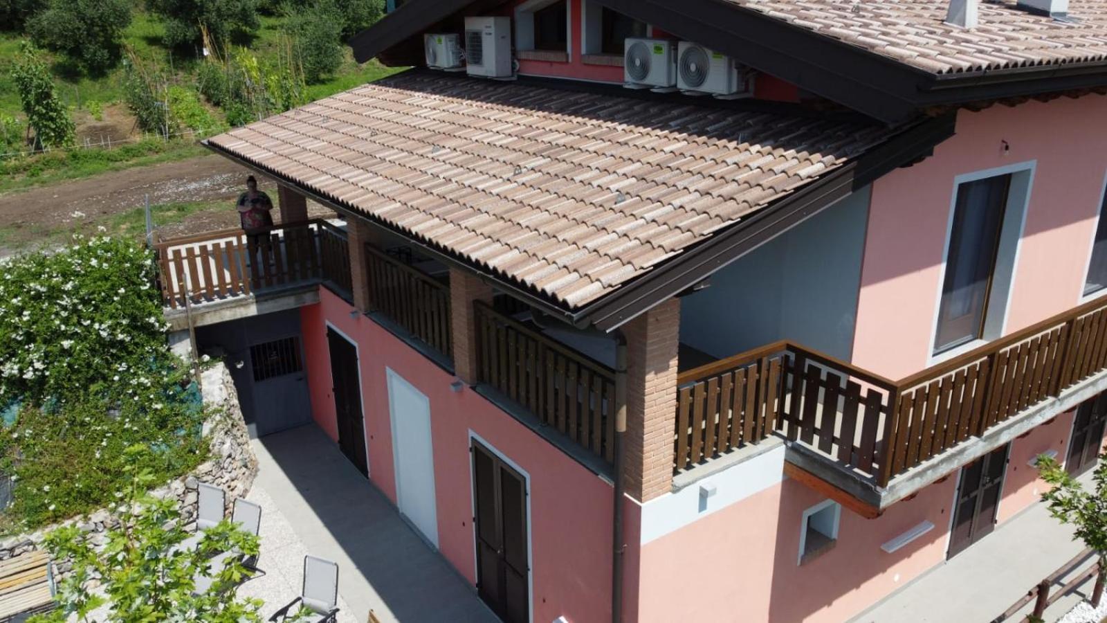Agriturismo Cascina Lert มาโรเน ภายนอก รูปภาพ