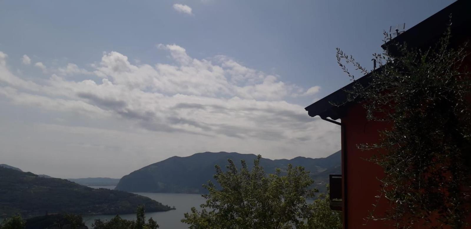 Agriturismo Cascina Lert มาโรเน ภายนอก รูปภาพ