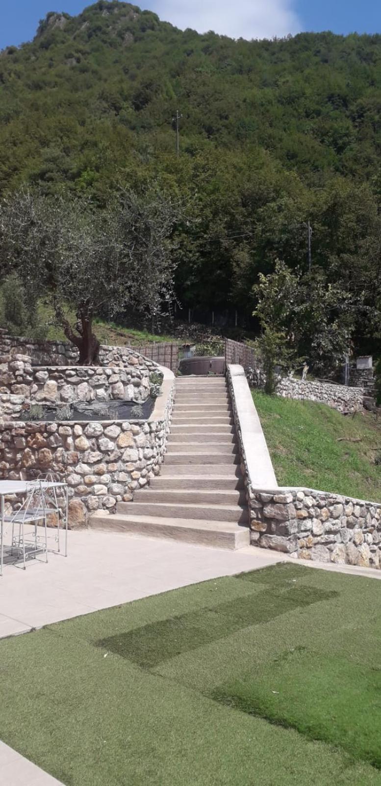 Agriturismo Cascina Lert มาโรเน ภายนอก รูปภาพ