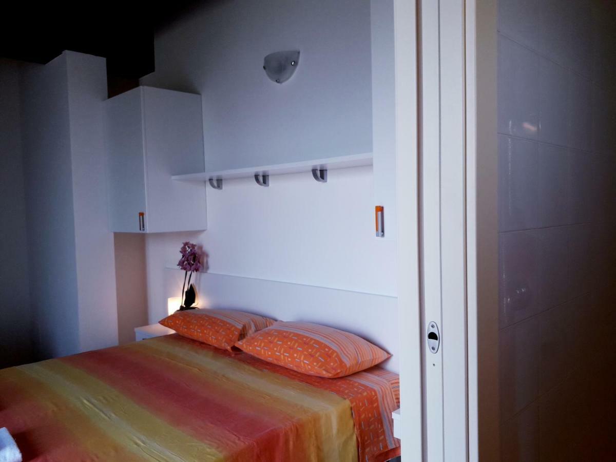 Agriturismo Cascina Lert มาโรเน ภายนอก รูปภาพ